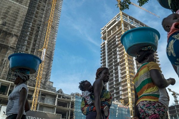 ường quốc dầu mỏ Angola trong cơn suy thoái